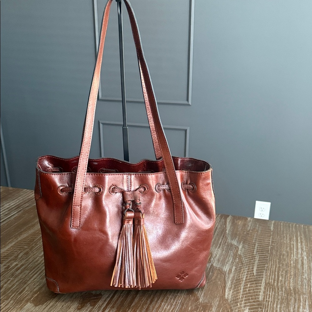 PATRICIA NASH "Witney" British Tan Leather Drawstring Tassels Shoulder Tote Bag